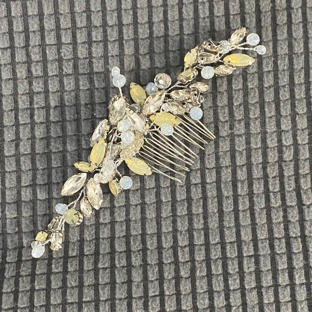💎 Crystal Hair Comb Accessory 💎 - Picture 9 of 12